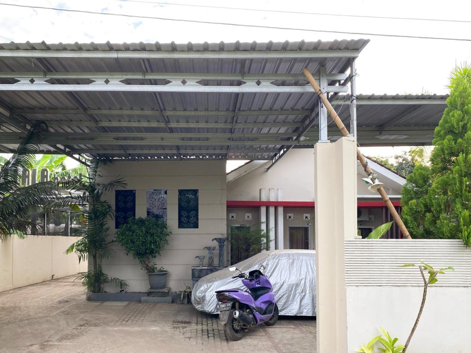 Pati Reddoorz Near Pantai Idola Banyutowo Hotel D'Llala מראה חיצוני תמונה