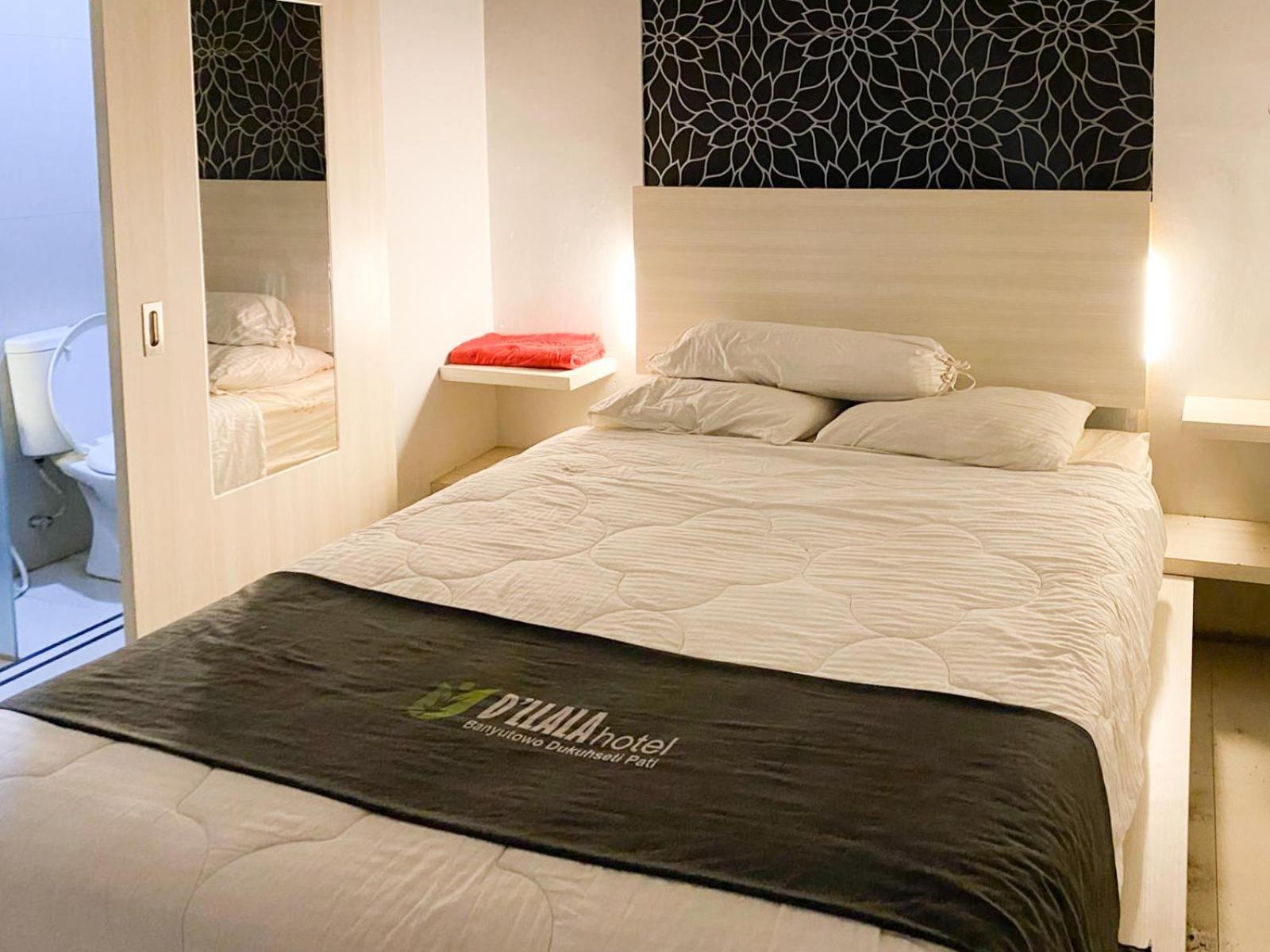 Pati Reddoorz Near Pantai Idola Banyutowo Hotel D'Llala מראה חיצוני תמונה